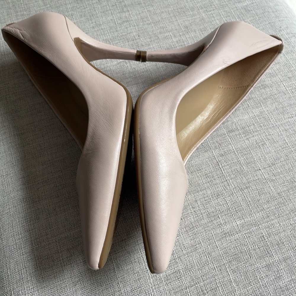 MICHAEL Michael Kors Blush Pink Pointed-Toe Leather Pumps - Picture 8 of 13